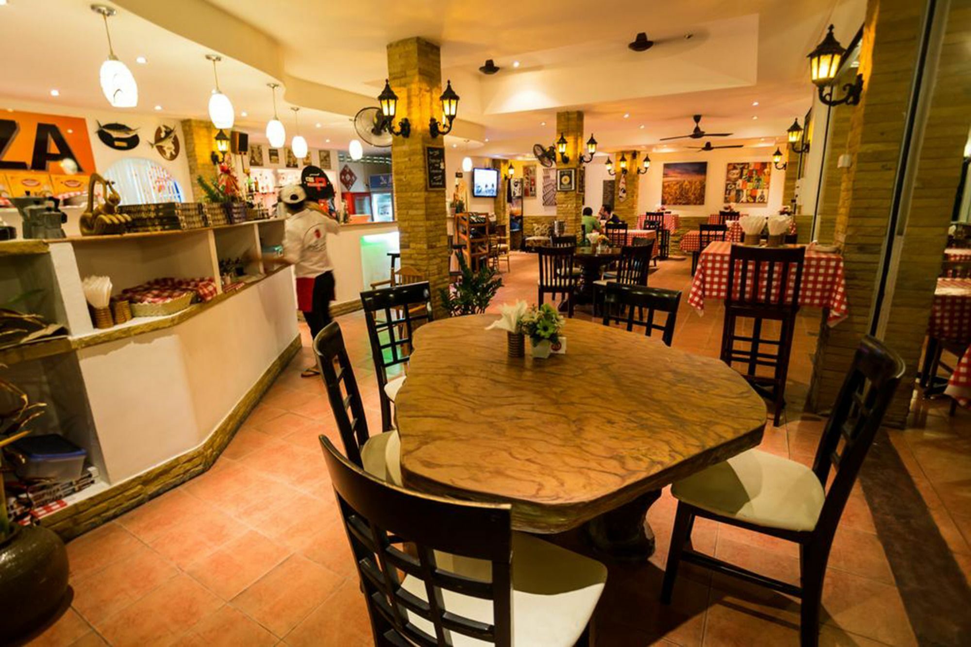 Rice Rooms And Restaurant Pantai Kata Luaran gambar