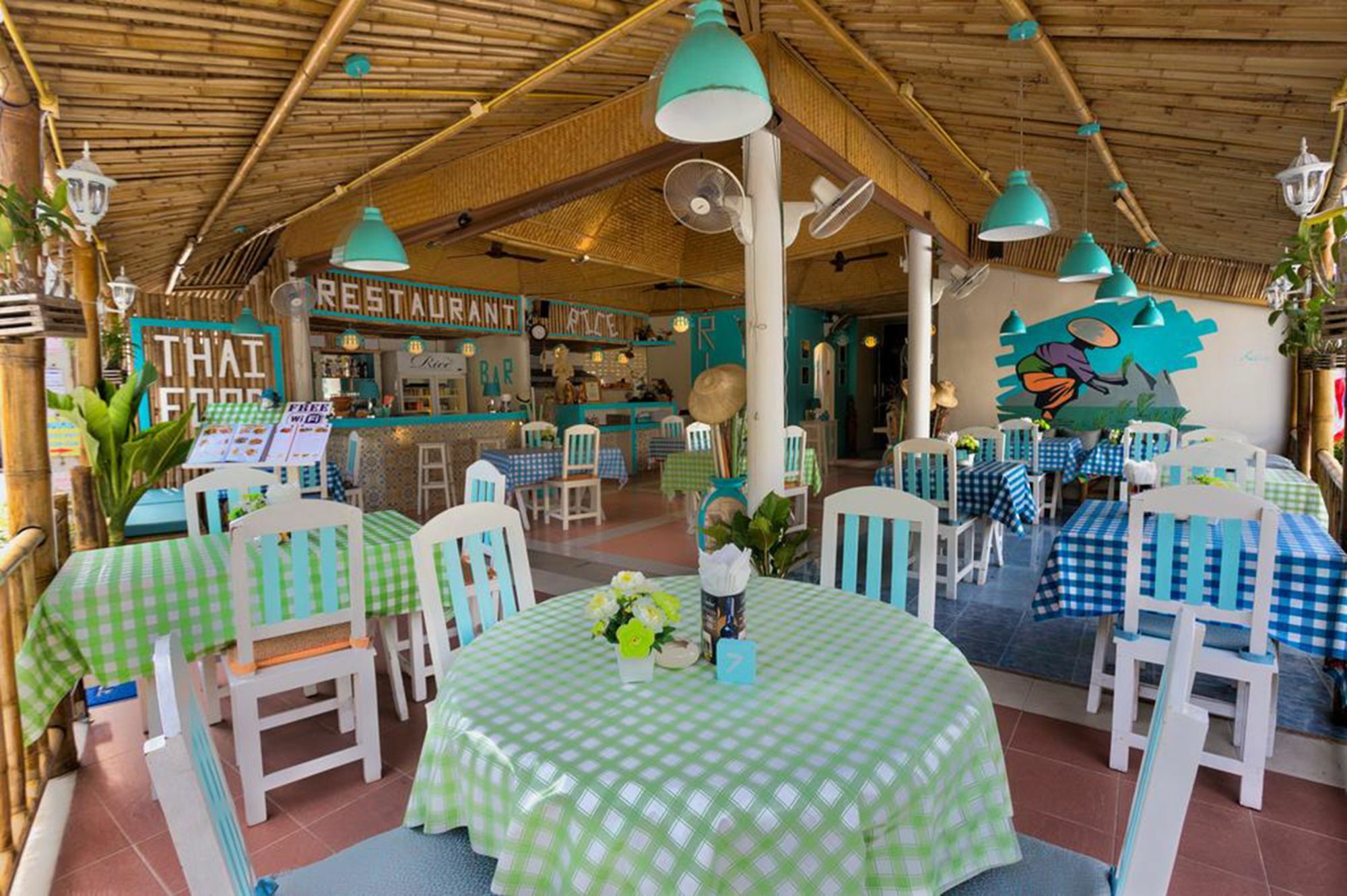 Rice Rooms And Restaurant Pantai Kata Luaran gambar