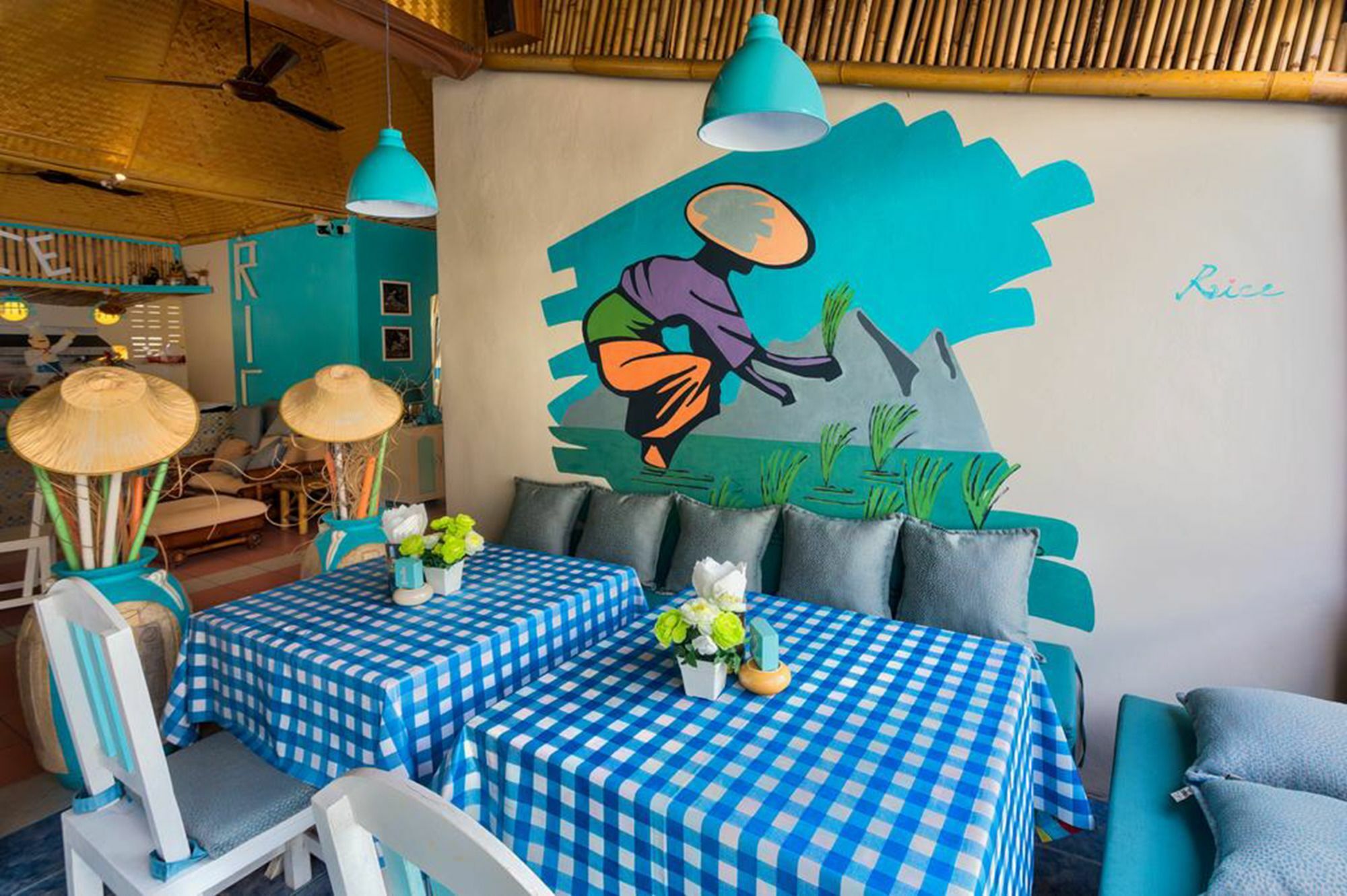 Rice Rooms And Restaurant Pantai Kata Luaran gambar