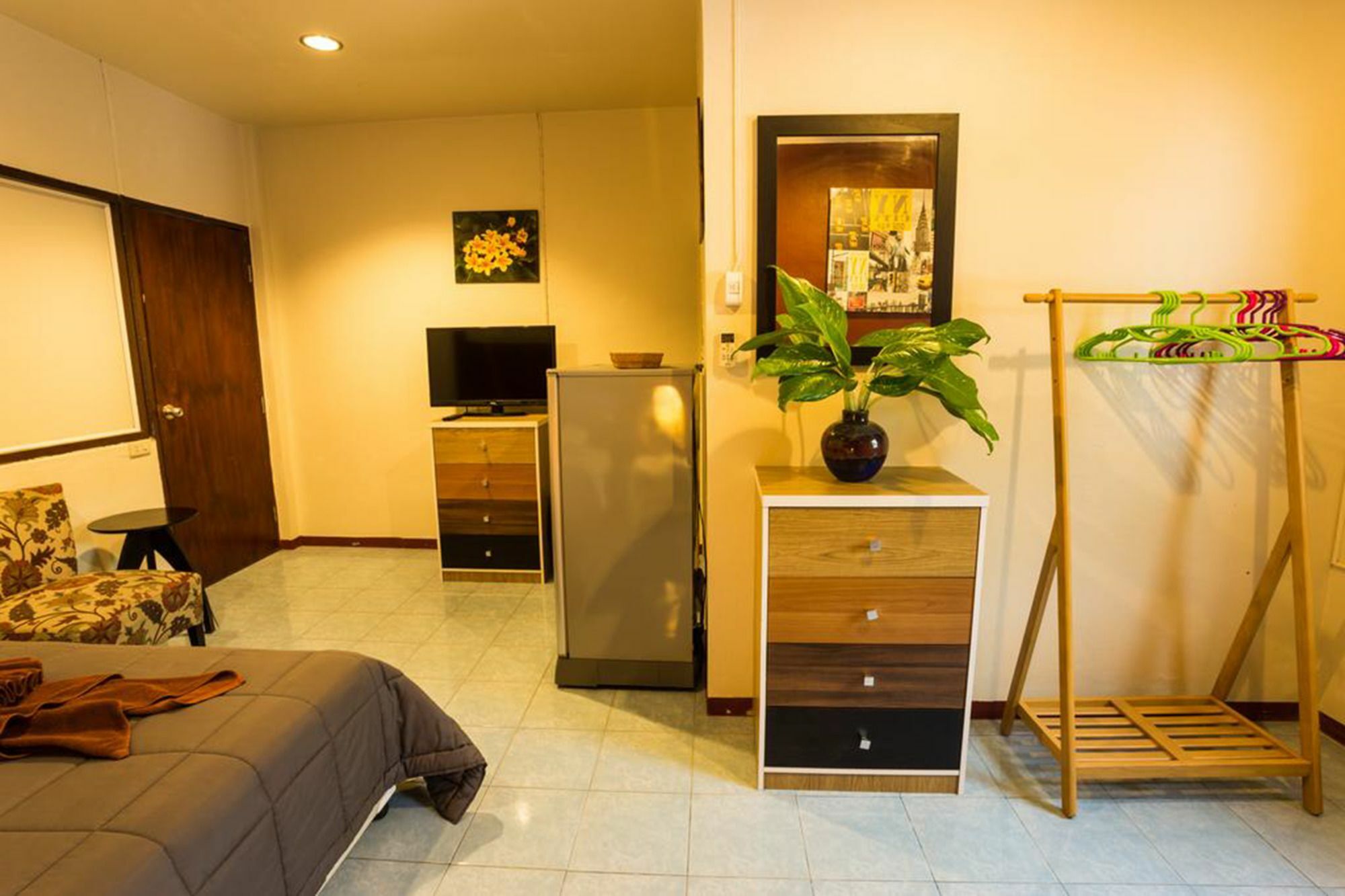 Rice Rooms And Restaurant Pantai Kata Luaran gambar